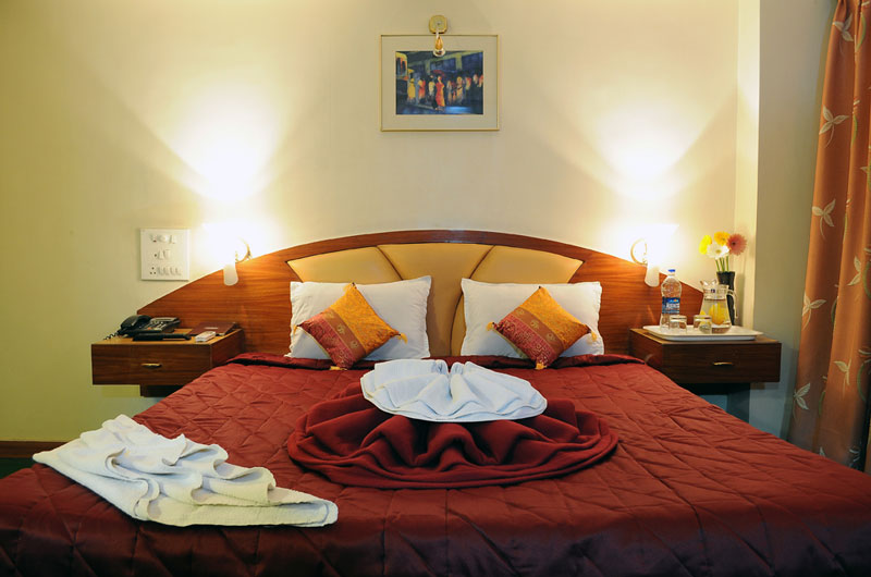 Hotel Radhika Palace-Deluxe Suite